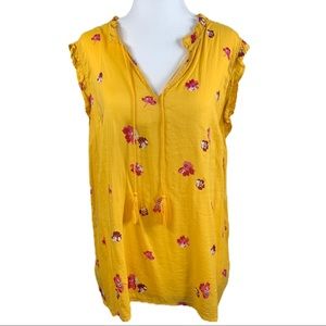 🖤 Old Navy Yellow and Red Floral V-Neck Top